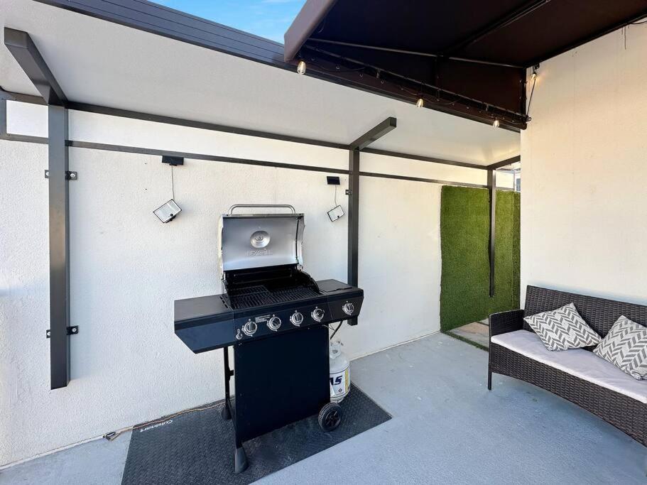 Luna Sky! BAR/BBQ/DECOR/new! Sleep&go Key Largo Homestead Exterior foto